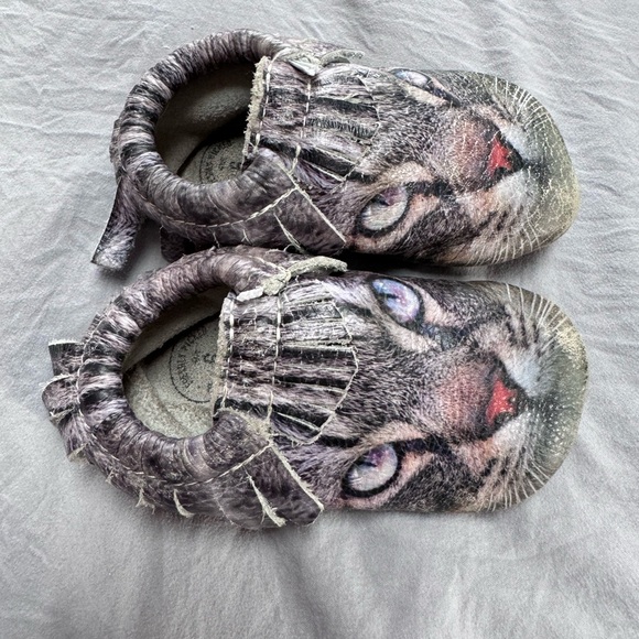 Freshly Picked moccasins rare are you kitten cat me size 6 - Picture 2 of 3